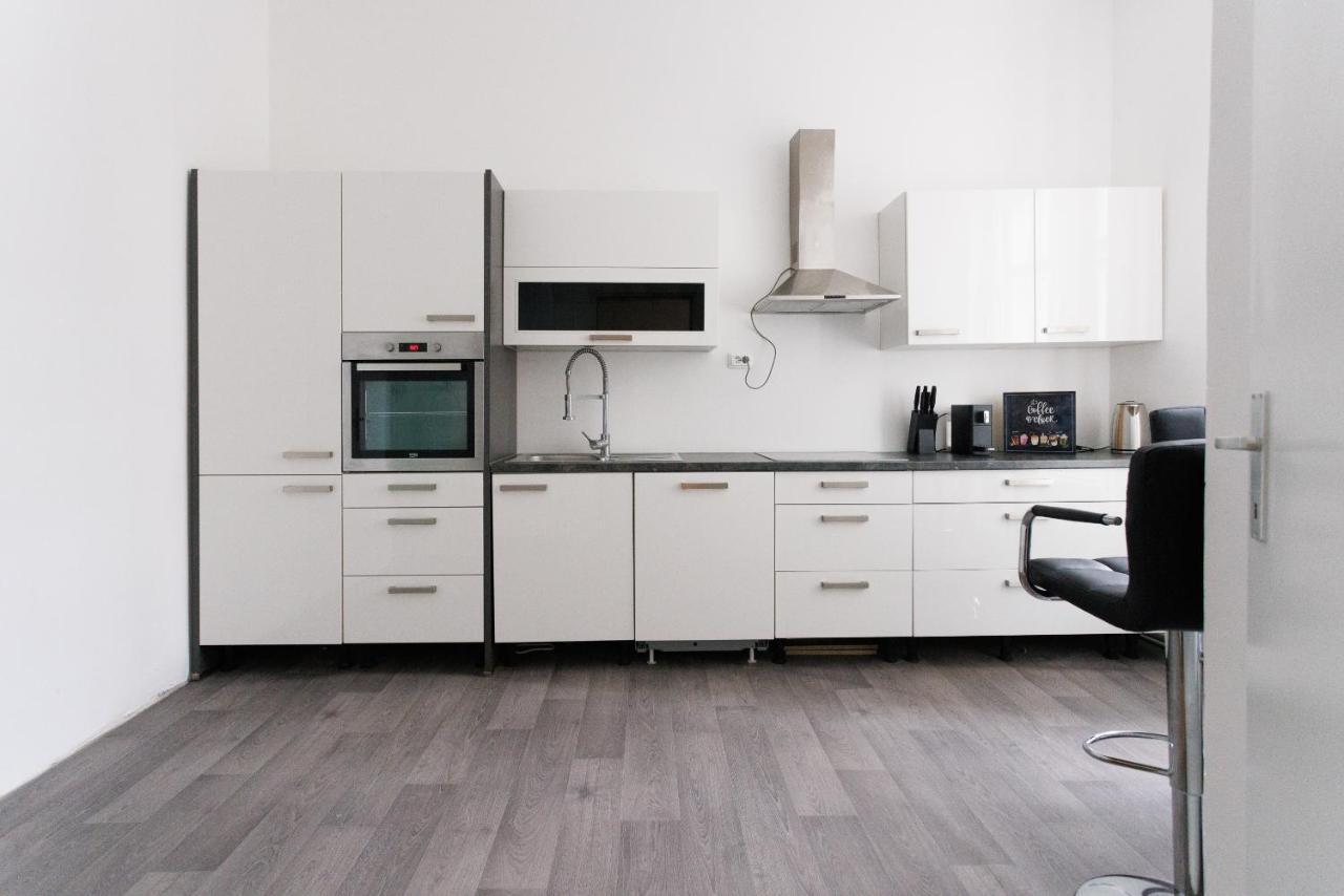 וינה Central, Modern, Big Apartment מראה חיצוני תמונה