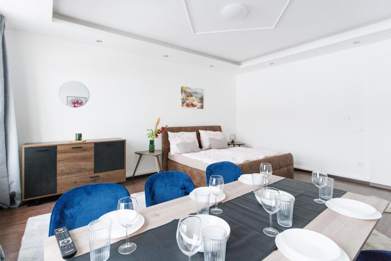 וינה Central, Modern, Big Apartment מראה חיצוני תמונה